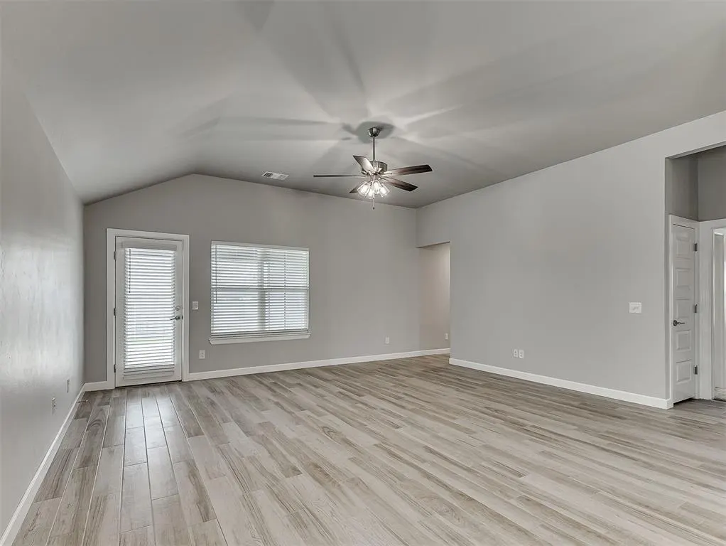 Photo 18 — 2406 Heather Road, Blanchard, OK 73010