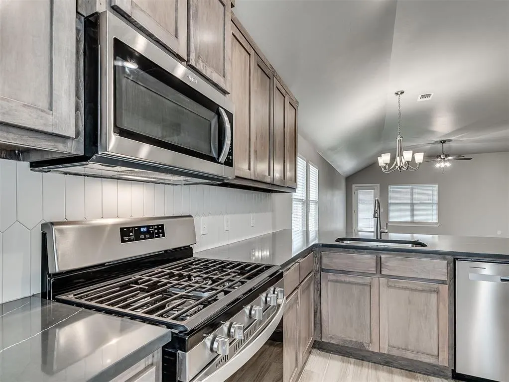 Photo 23 — 2406 Heather Road, Blanchard, OK 73010