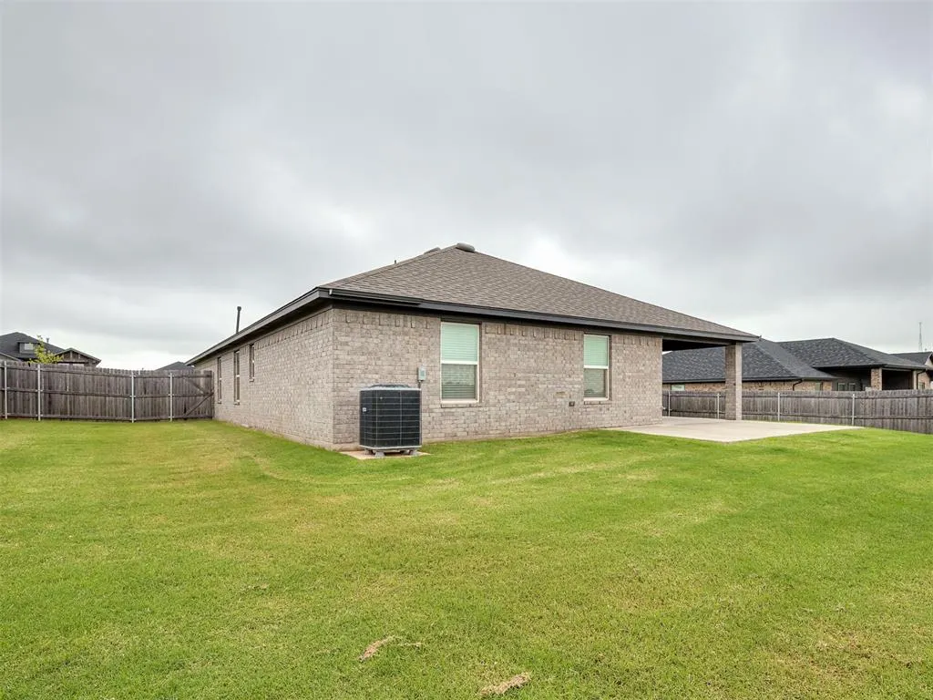 Photo 43 — 2406 Heather Road, Blanchard, OK 73010