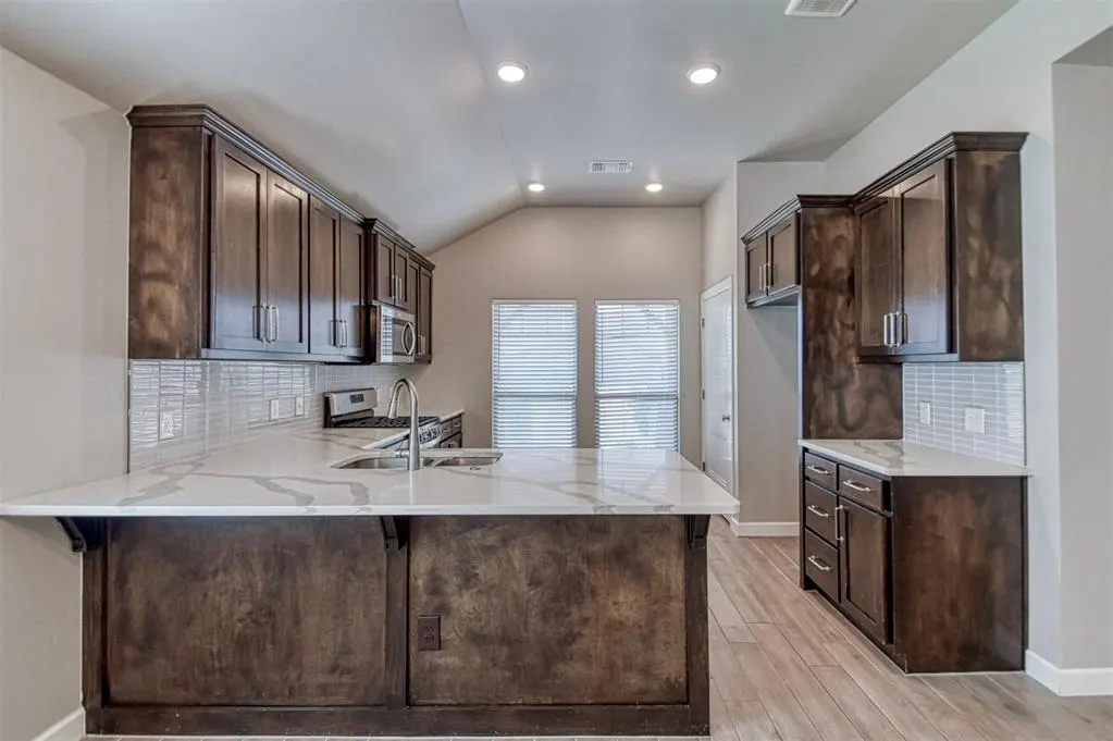 Photo 20 — 517 Elena Drive, Blanchard, OK 73010