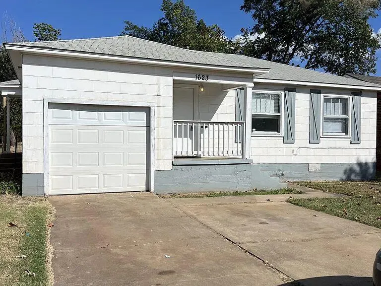 Front exterior — 1623 N Louisa Avenue, Shawnee, OK 74804
