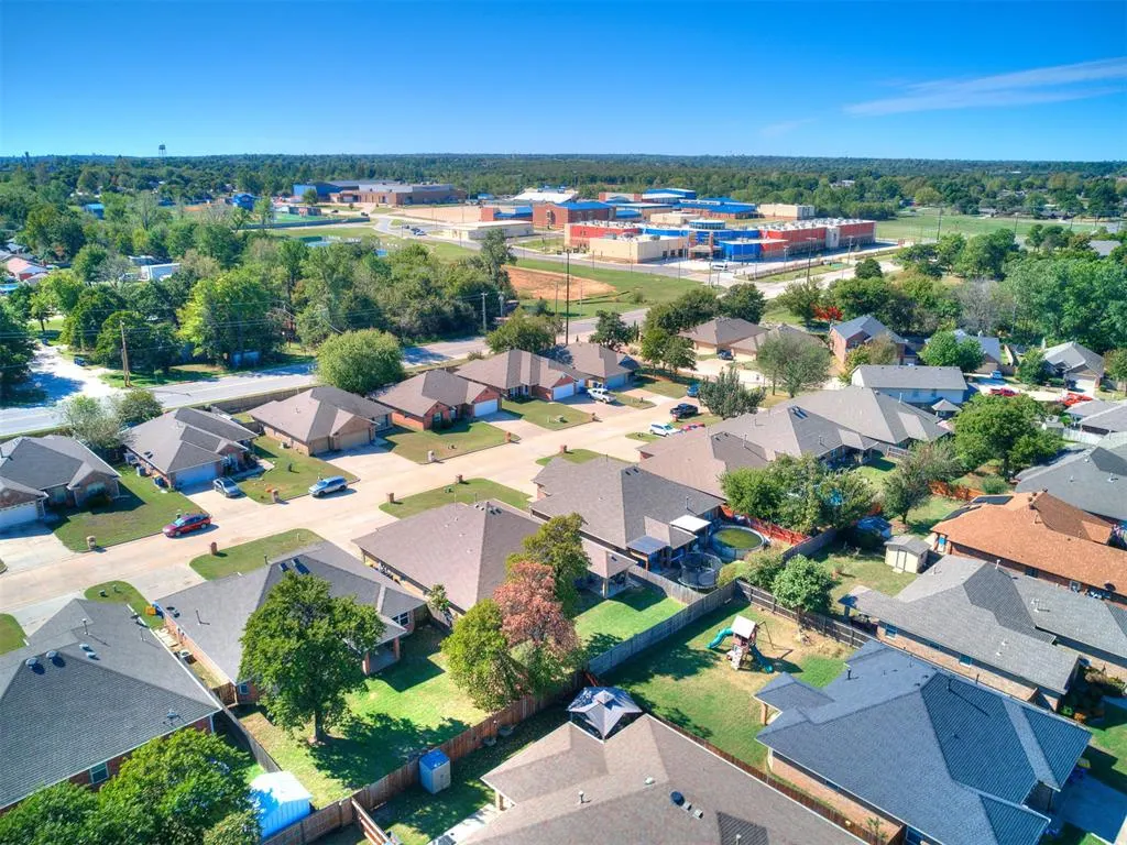 Photo 5 — 14421 Timberdale Drive, Choctaw, OK 73020