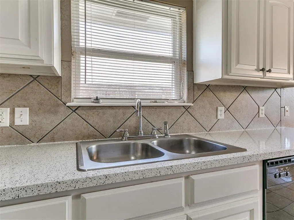 Photo 13 — 14421 Timberdale Drive, Choctaw, OK 73020