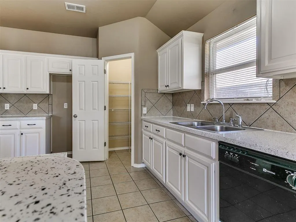 Photo 17 — 14421 Timberdale Drive, Choctaw, OK 73020