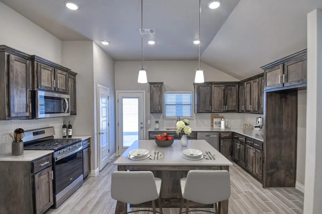 Photo 7 — 12817 NW 4th Street, Yukon, OK 73099