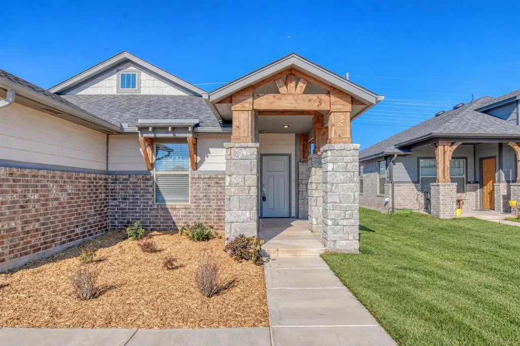 Photo 18 — 12817 NW 4th Street, Yukon, OK 73099