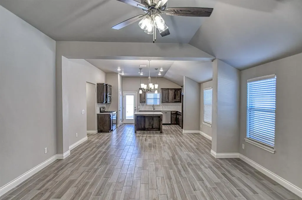 Photo 21 — 12817 NW 4th Street, Yukon, OK 73099