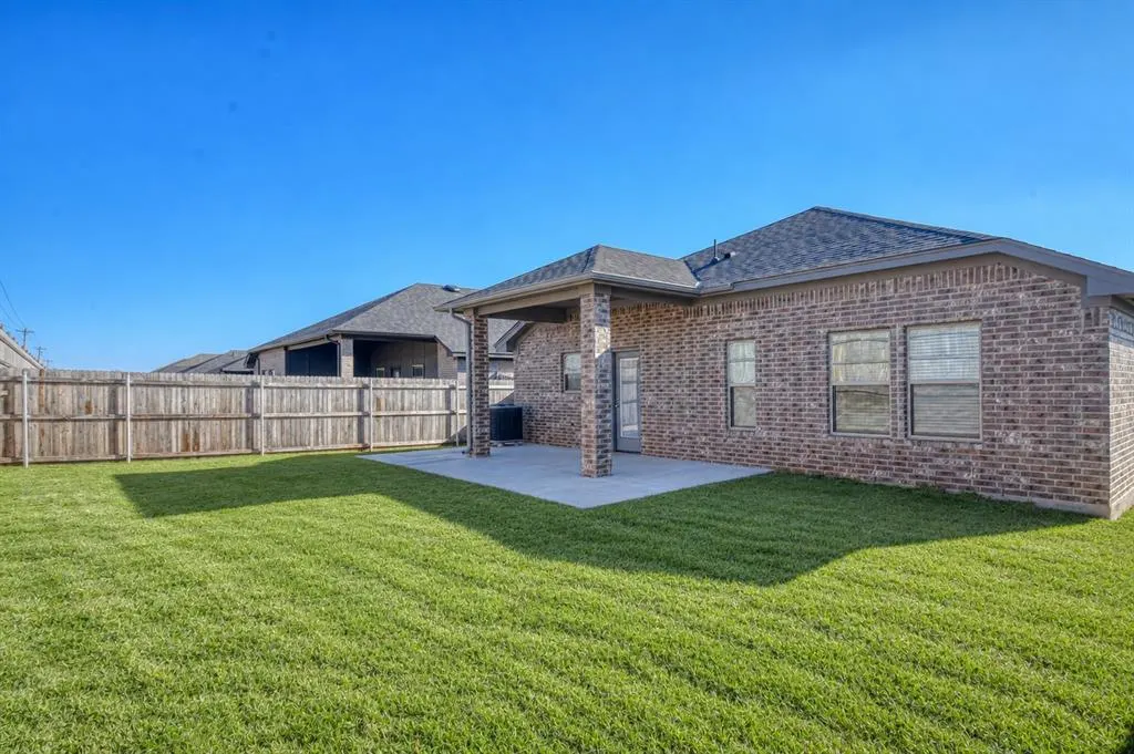 Photo 42 — 12817 NW 4th Street, Yukon, OK 73099