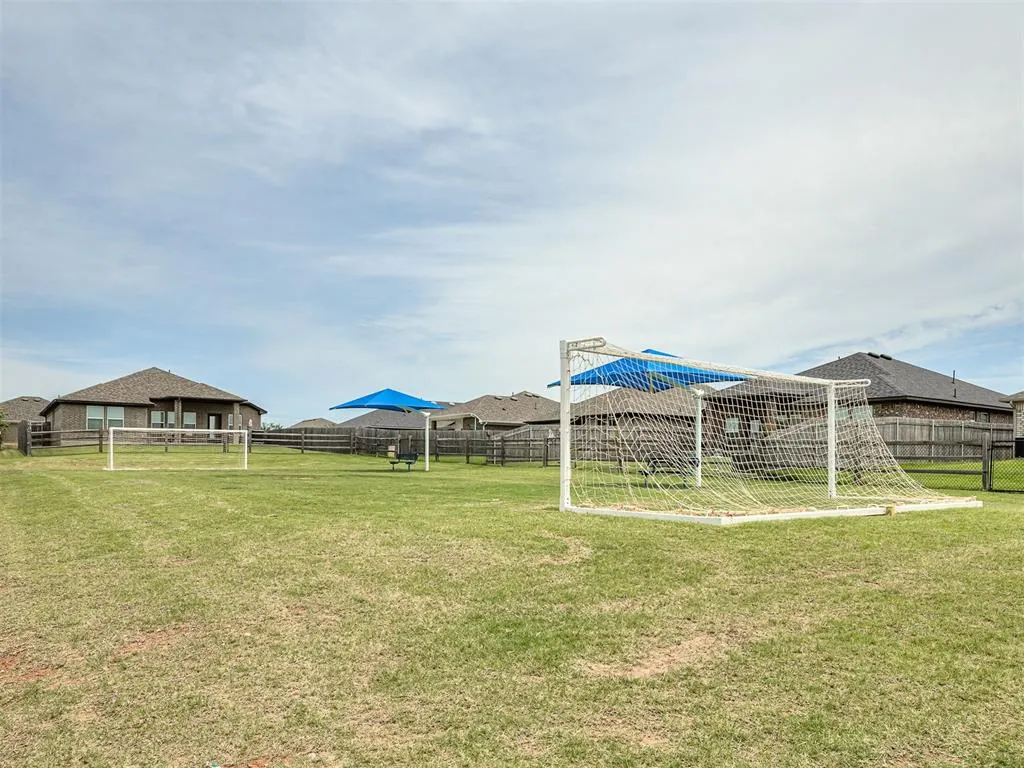 Photo 46 — 12817 NW 4th Street, Yukon, OK 73099