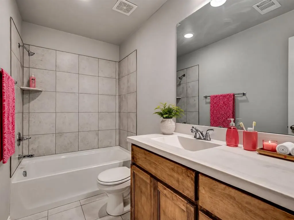 Photo 10 — 405 Vista Drive, Yukon, OK 73099