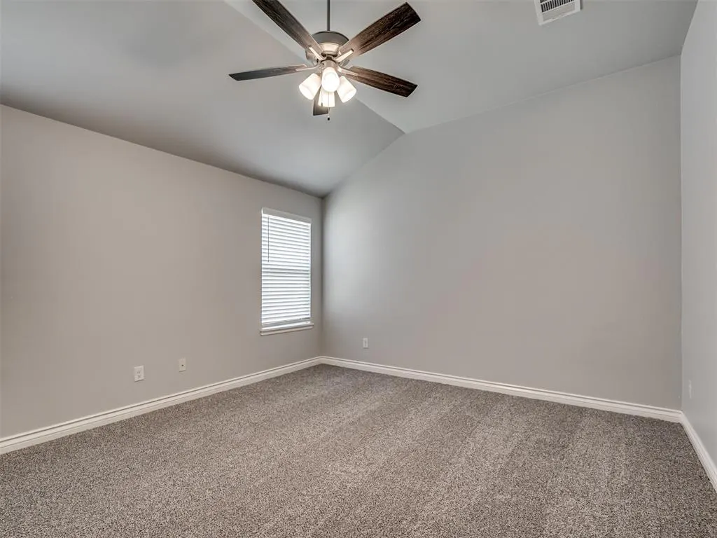 Photo 25 — 405 Vista Drive, Yukon, OK 73099