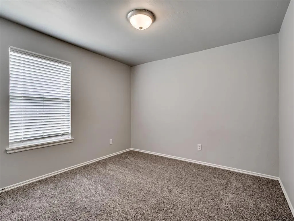 Photo 34 — 405 Vista Drive, Yukon, OK 73099