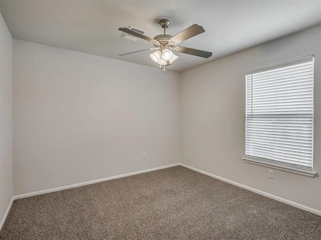 Photo 32 — 12825 NW 3rd Terrace, Yukon, OK 73099