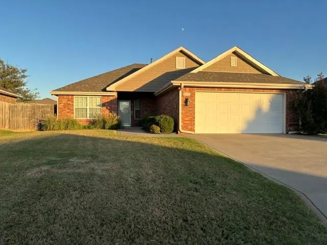 Front exterior — 2307 Timbers Boulevard, Shawnee, OK 74804