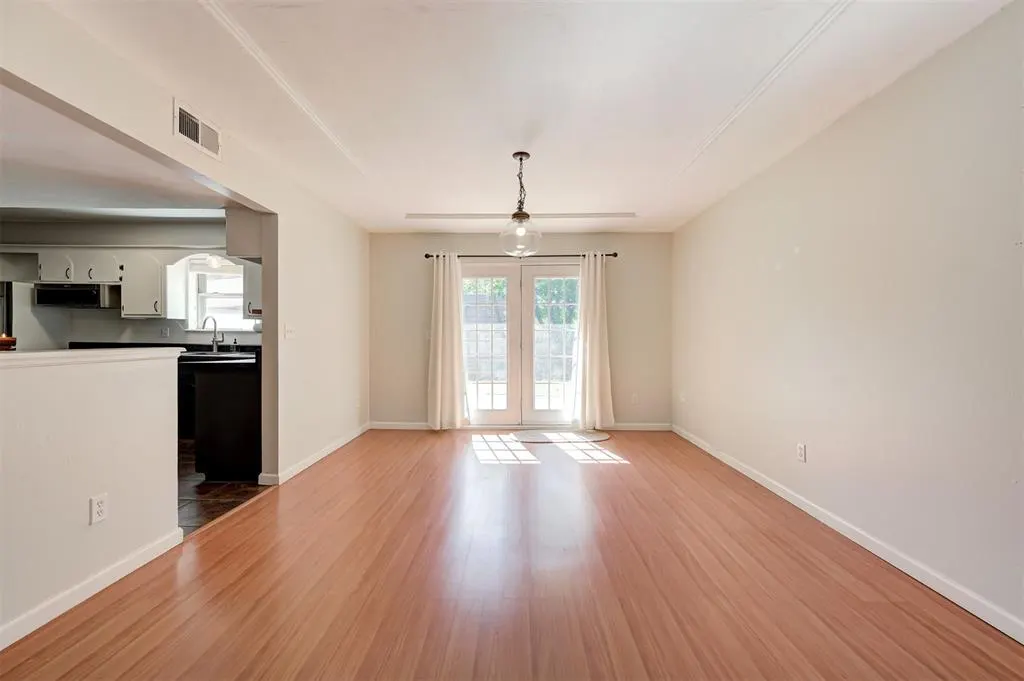Photo 12 — 616 Redstone Avenue, Edmond, OK 73013