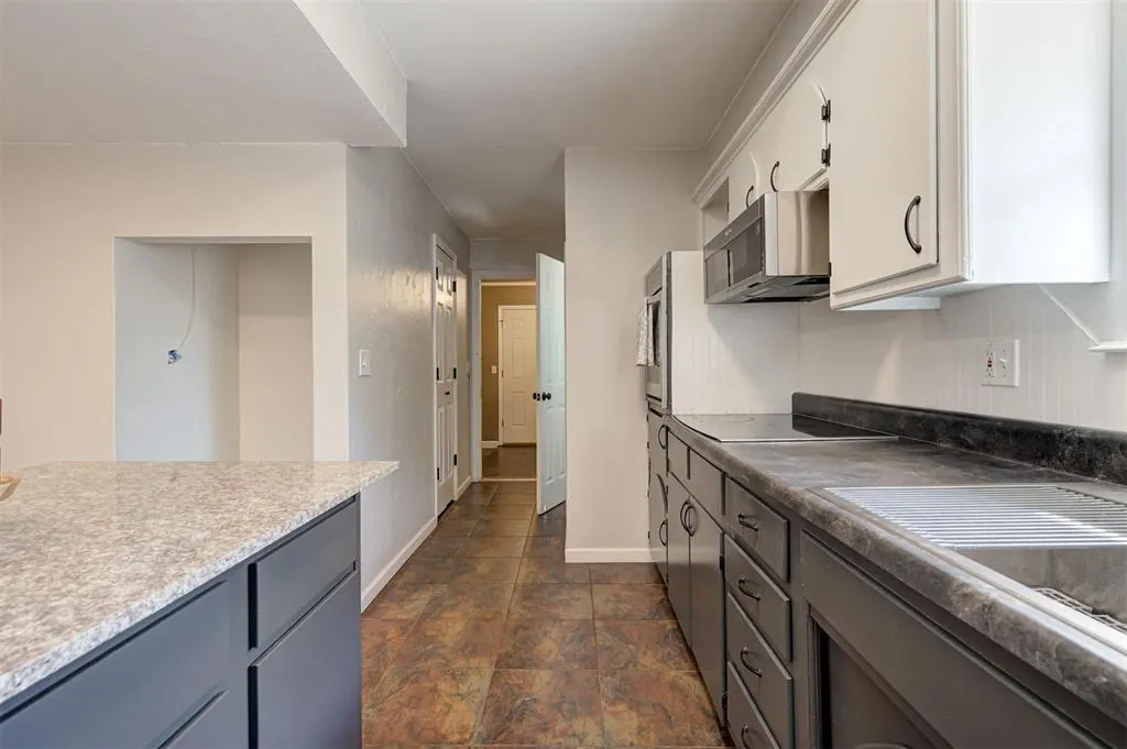 Photo 21 — 616 Redstone Avenue, Edmond, OK 73013