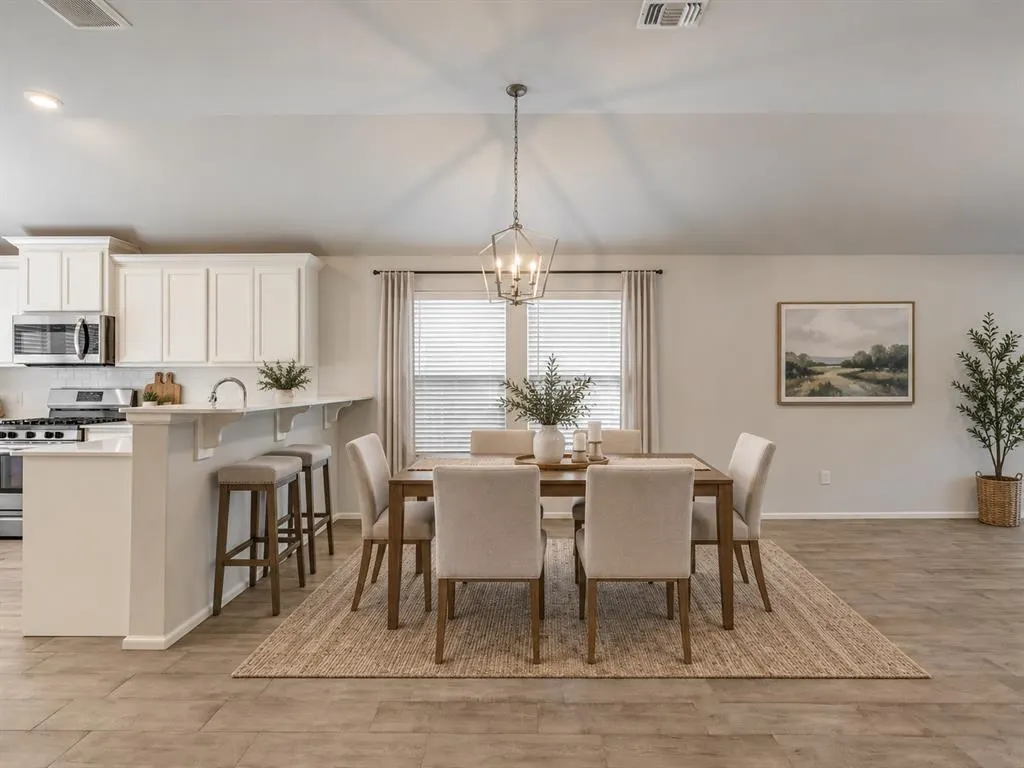 Photo 6 — 241 Vista Drive, Yukon, OK 73099