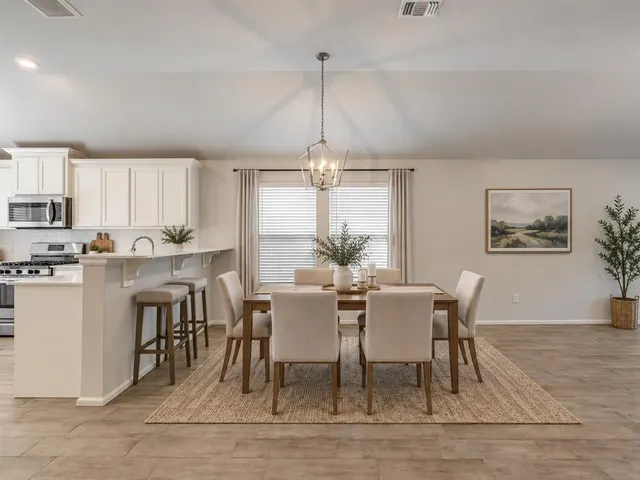 Photo 6 — 241 Vista Drive, Yukon, OK 73099