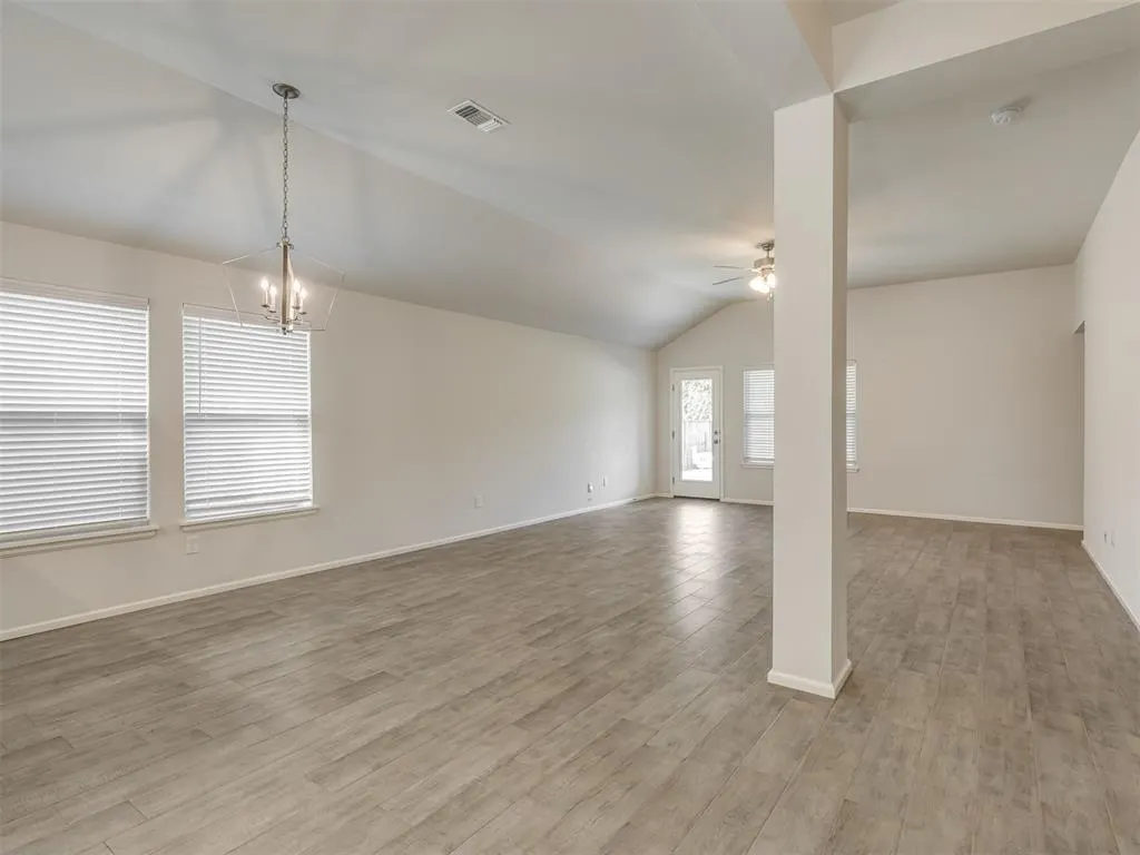 Photo 20 — 241 Vista Drive, Yukon, OK 73099