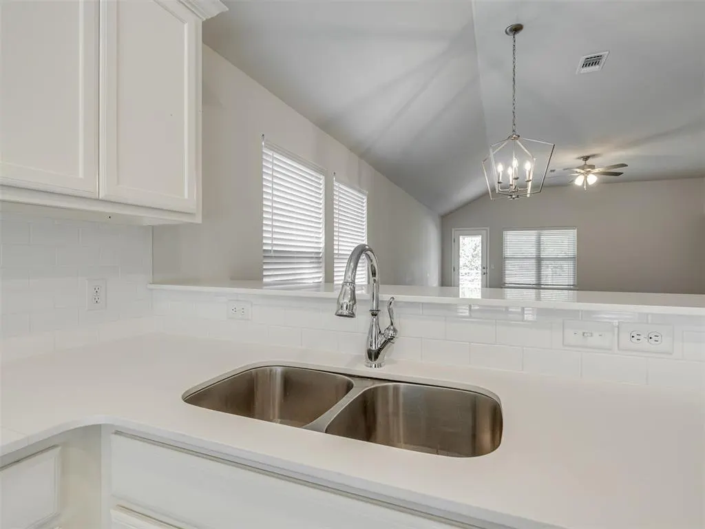 Photo 22 — 241 Vista Drive, Yukon, OK 73099