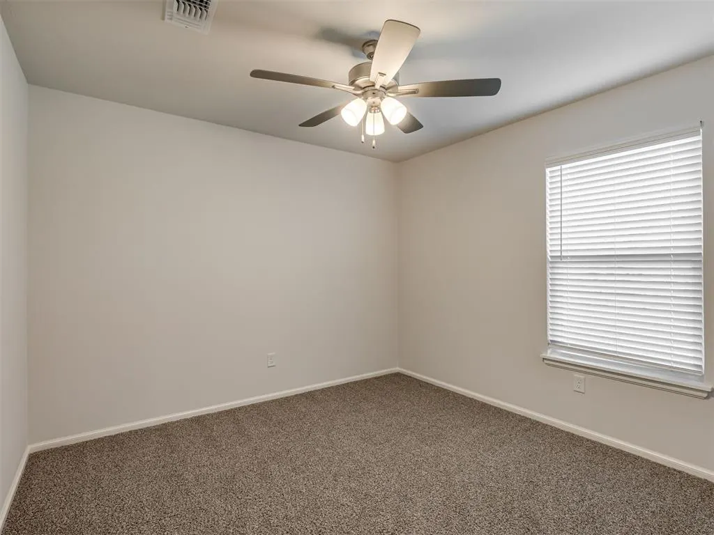 Photo 33 — 241 Vista Drive, Yukon, OK 73099