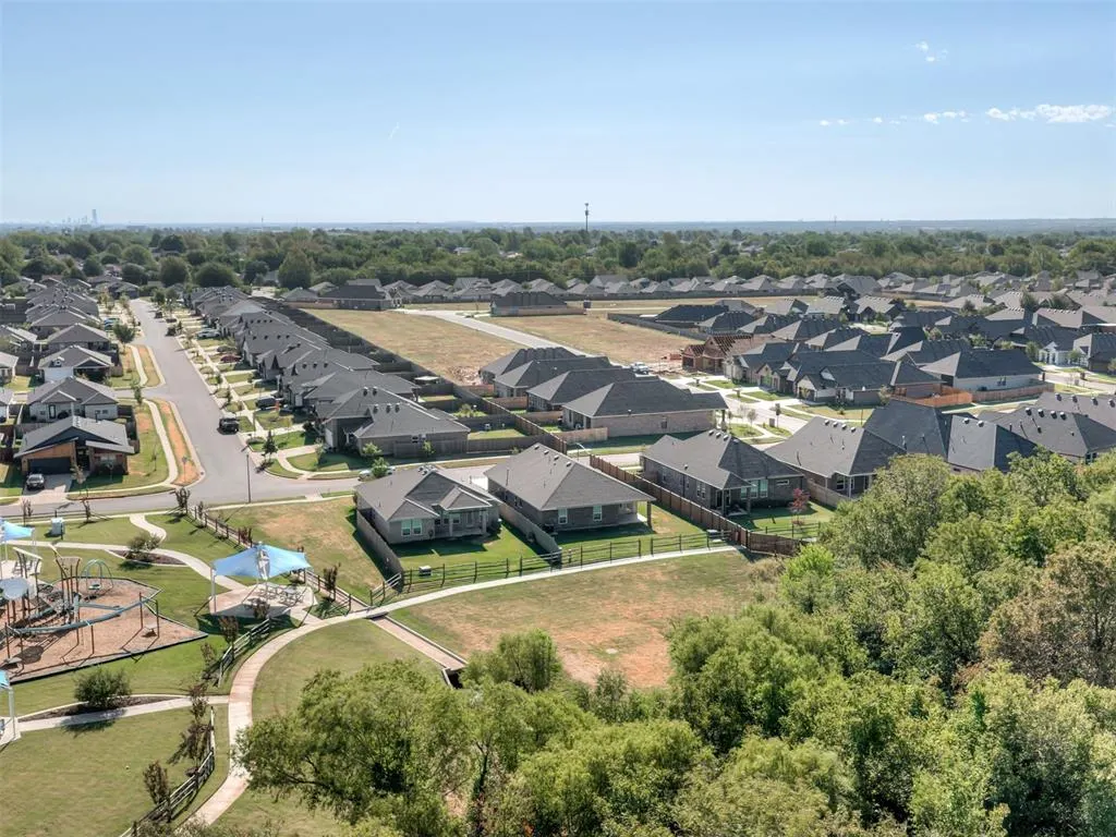 Photo 46 — 241 Vista Drive, Yukon, OK 73099