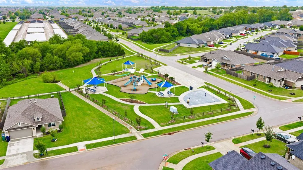 Photo 47 — 241 Vista Drive, Yukon, OK 73099