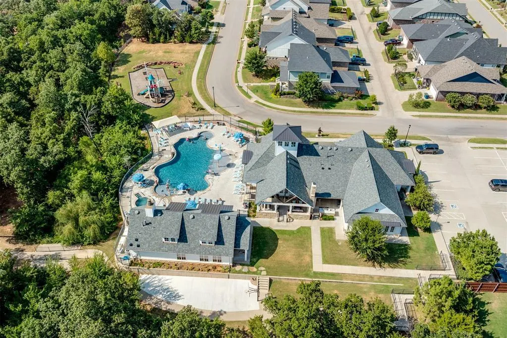 Photo 49 — 3801 Union Park Place, Edmond, OK 73034