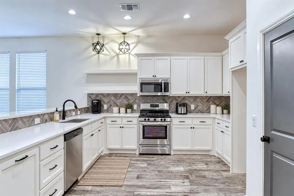 Photo 4 — 2433 NW 179th Street, Edmond, OK 73012