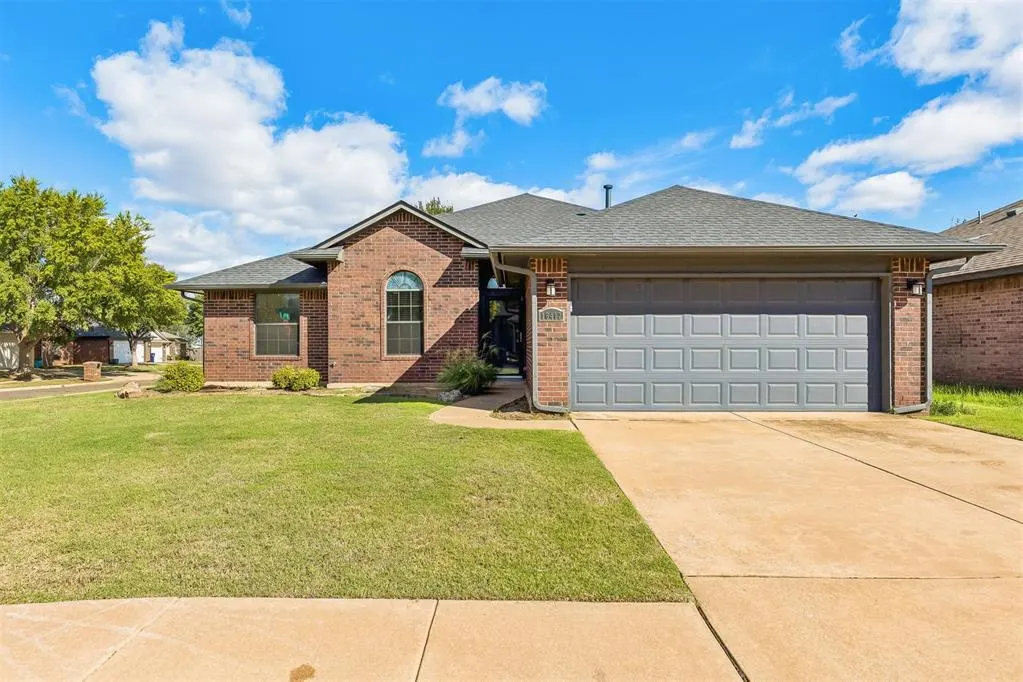 Photo 2 — 16412 Osceola Trail, Edmond, OK 73013
