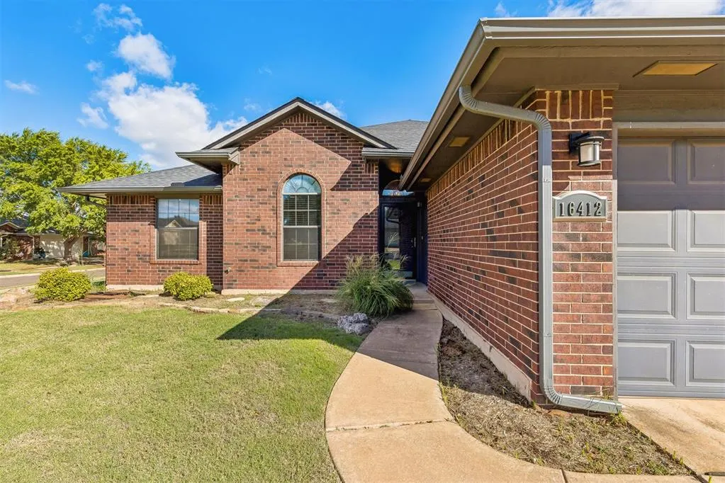 Photo 3 — 16412 Osceola Trail, Edmond, OK 73013