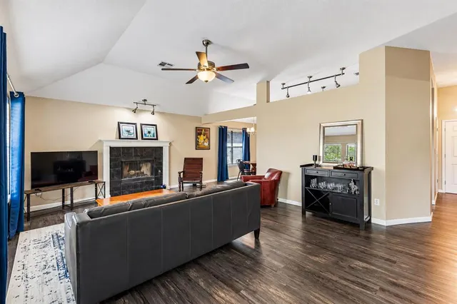 Photo 5 — 16412 Osceola Trail, Edmond, OK 73013