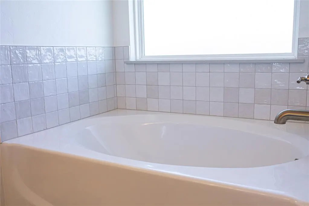 Photo 13 — 15800 Bison Drive, Oklahoma City, OK 73170