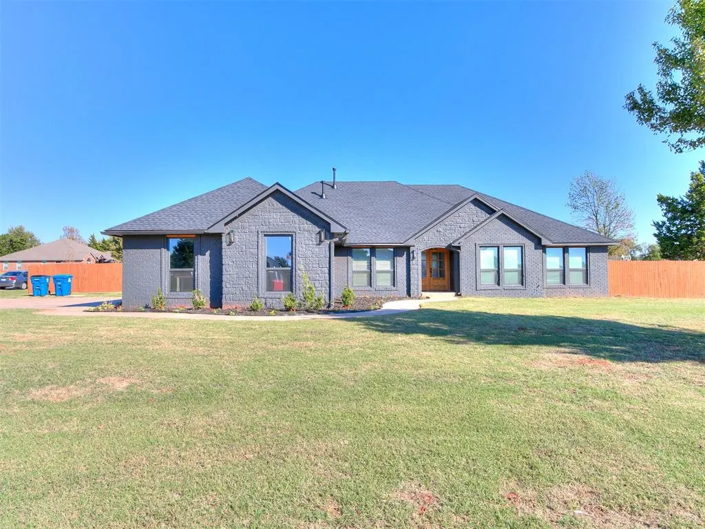 Front exterior — 2407 County Road 1195, Tuttle, OK 73089