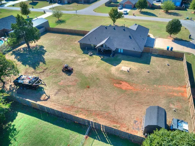 Photo 6 — 2407 County Road 1195, Tuttle, OK 73089