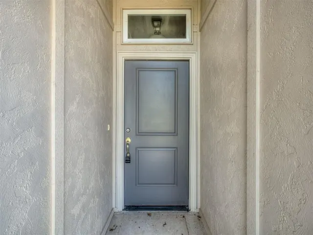 Photo 2 — 240 Evermore Lane, Yukon, OK 73099