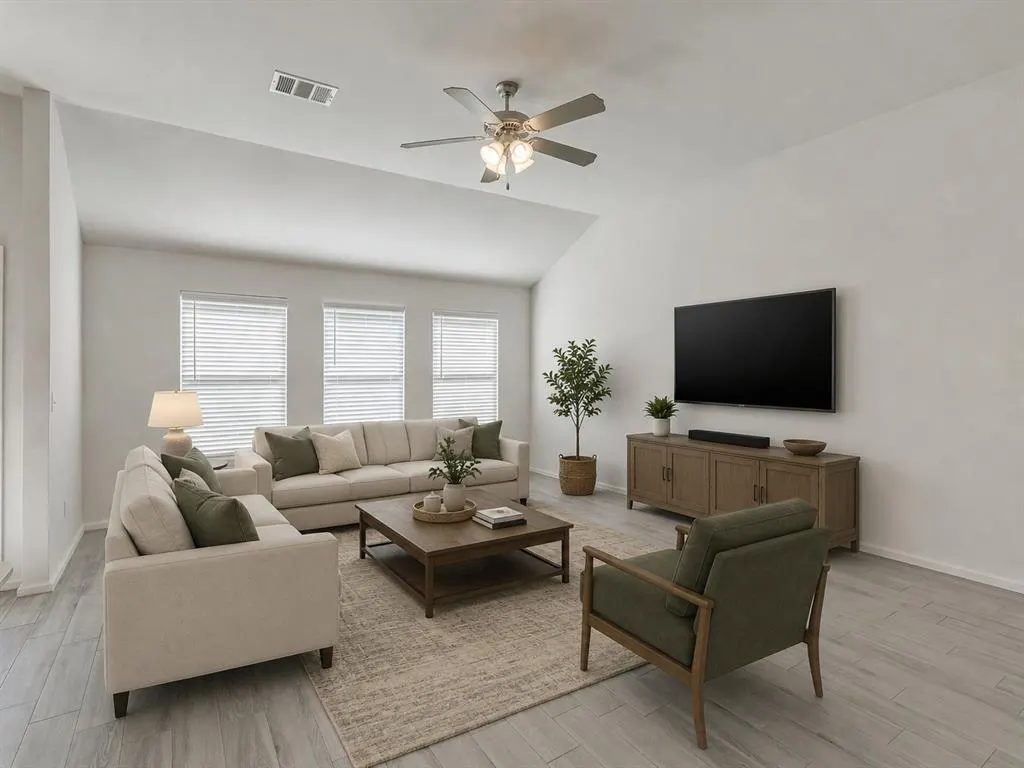 Photo 5 — 240 Evermore Lane, Yukon, OK 73099