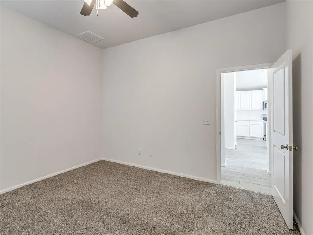 Photo 27 — 240 Evermore Lane, Yukon, OK 73099