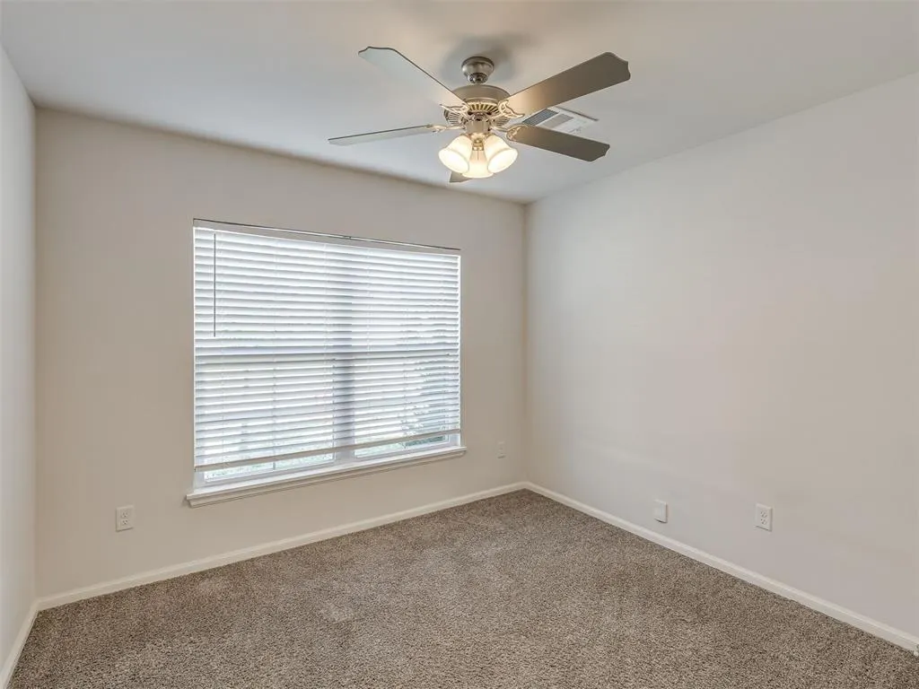 Photo 37 — 240 Evermore Lane, Yukon, OK 73099