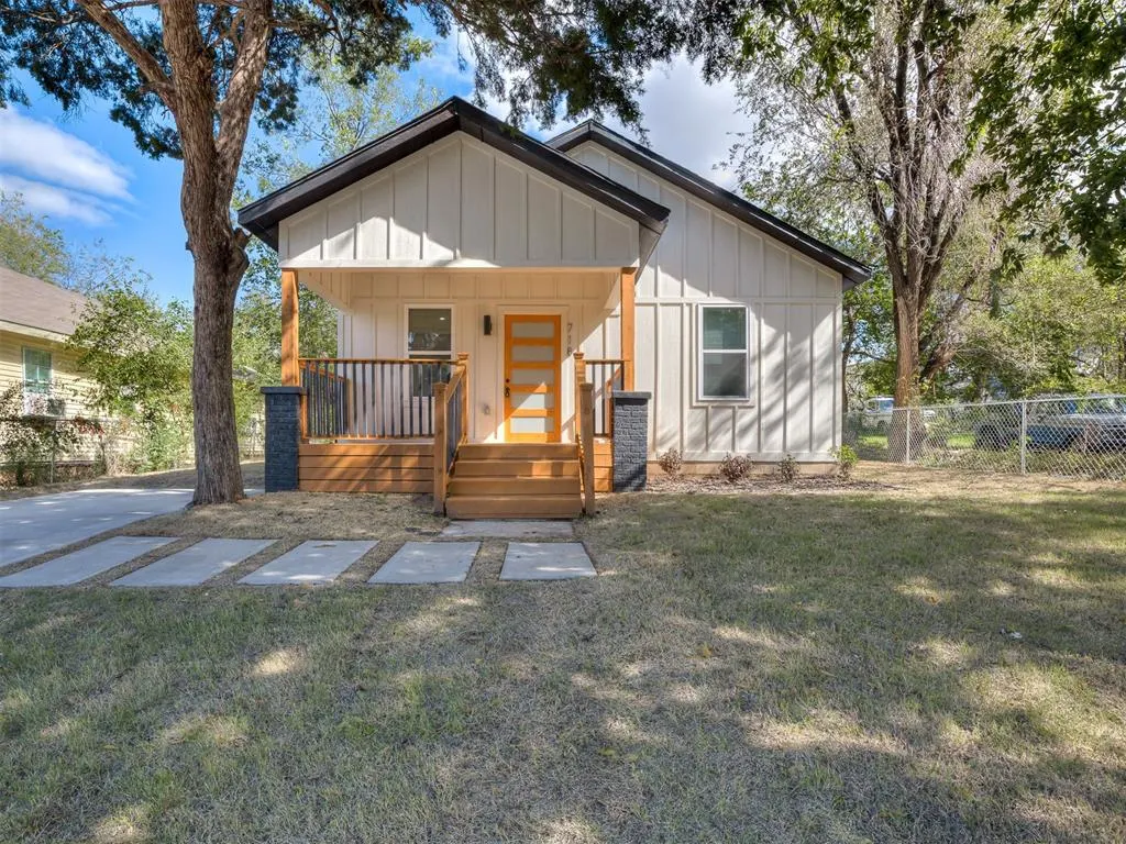 Front exterior — 718 N Admire Avenue, El Reno, OK 73036