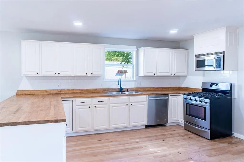 Photo 10 — 401 E 14th Avenue, Stillwater, OK 74074