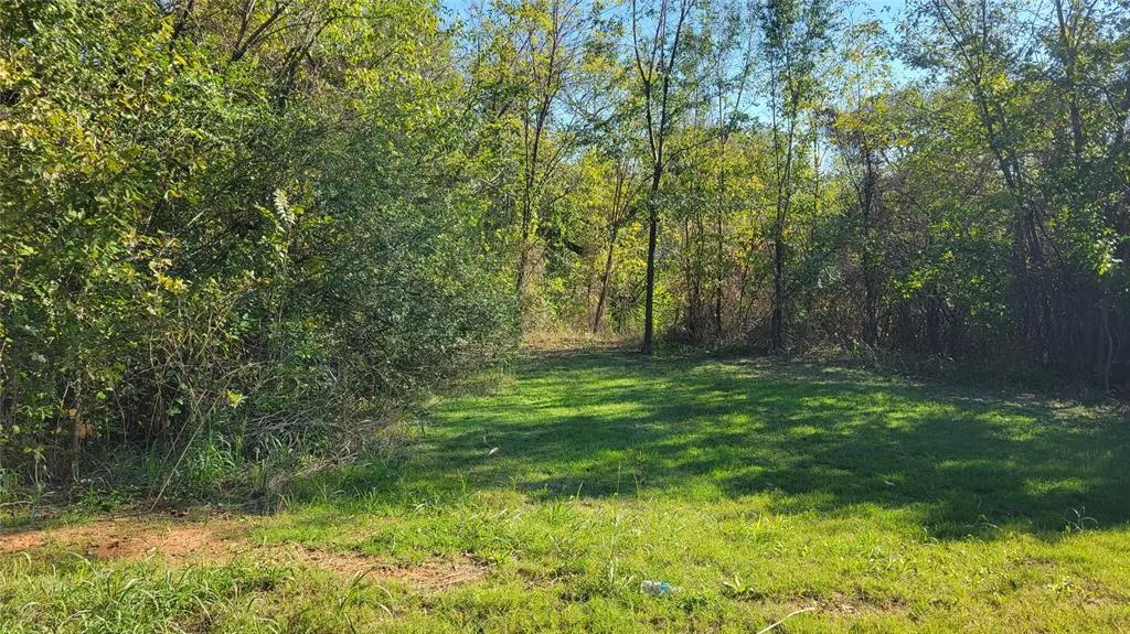 Photo 2 — E Fay Street, Shawnee, OK 74801