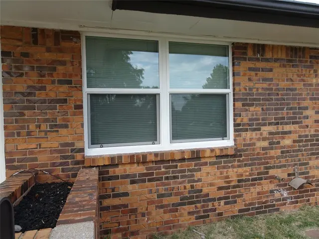 Photo 5 — 2305 Maple Drive, Midwest City, OK 73110