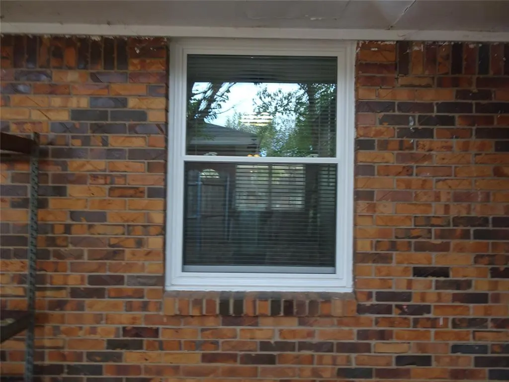 Photo 9 — 2305 Maple Drive, Midwest City, OK 73110