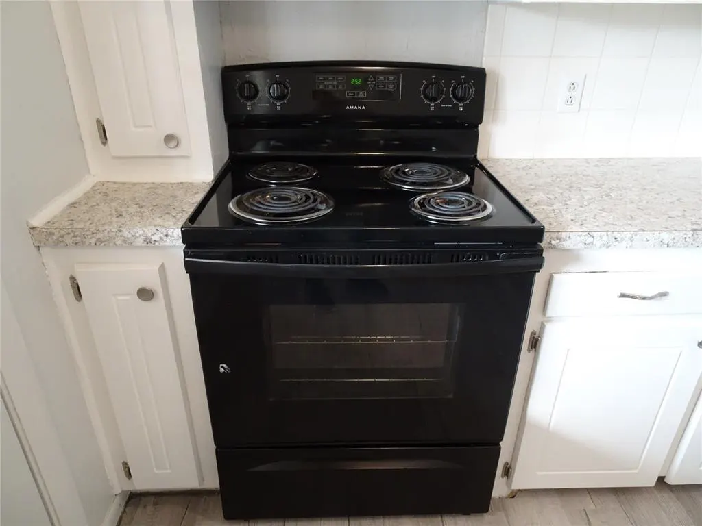 Photo 13 — 2305 Maple Drive, Midwest City, OK 73110