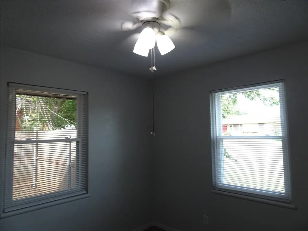 Photo 26 — 2305 Maple Drive, Midwest City, OK 73110