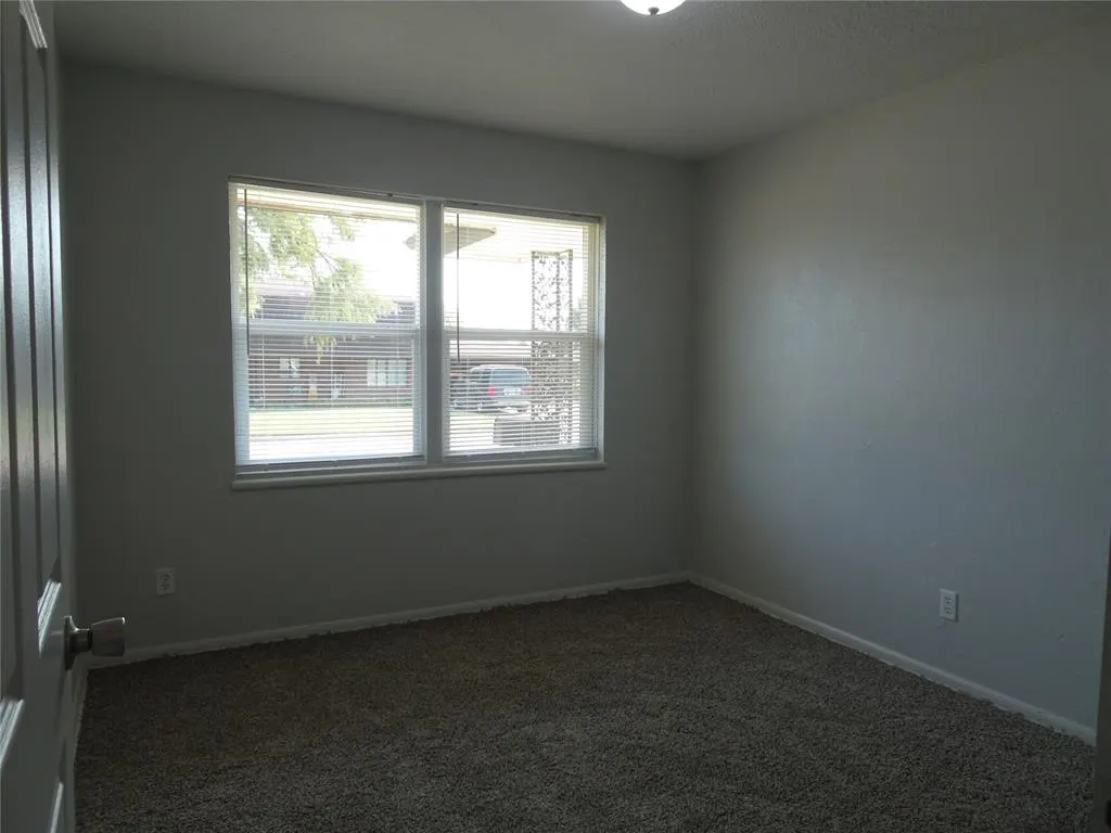 Photo 32 — 2305 Maple Drive, Midwest City, OK 73110