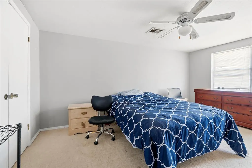 Photo 14 — 8900 Lansbrook Lane, Oklahoma City, OK 73132