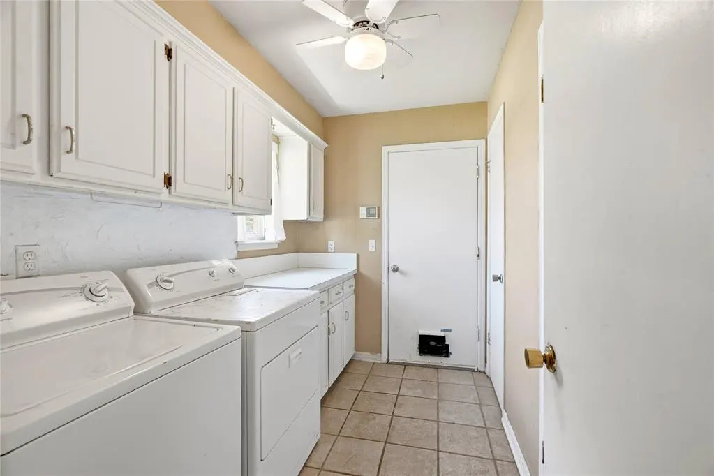 Photo 17 — 8900 Lansbrook Lane, Oklahoma City, OK 73132
