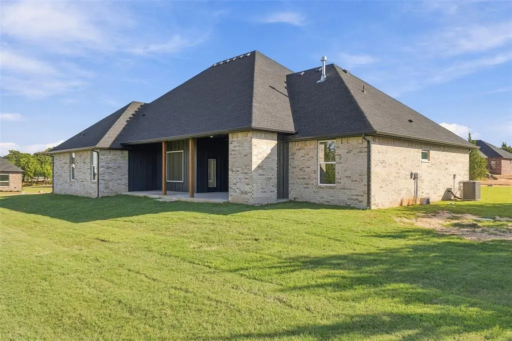 Photo 40 — 9301 Elisabeth Drive, Guthrie, OK 73044